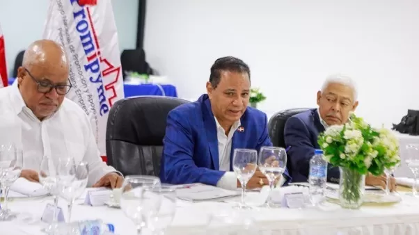 Durante Tercera Reunion Consejo