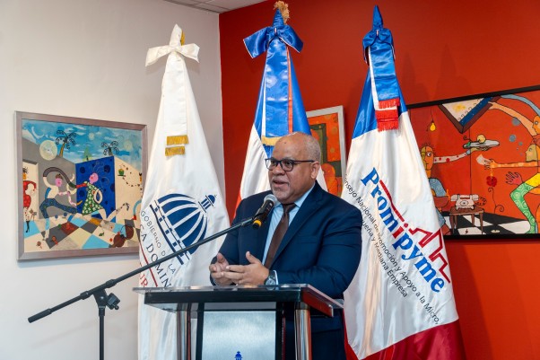 Fabricio En Convenio De Cultura